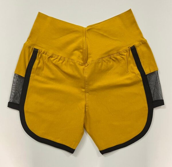 ست ورزشی زنانه طرح Nike (نیم‌تنه و شورتک) | مدل توردار دو رنگ | ویووشاپ - تصویر 6