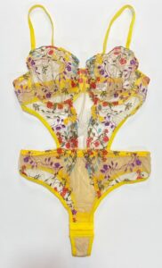 بادی-فانتزی-زنانه-گلدوزی-شده-با-کاپ-فنردار-رنگ-زرد