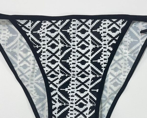 پترن هندسی شورت مایو بیکینی دو تکه سیاه و سفید