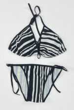مایو بیکینی دو تکه طرح راه راه افقی سیاه و سفید