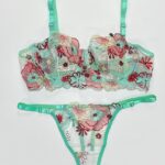 ست کامل شورت و سوتین زنانه رنگ سبز نعنایی با طرح گل دوزی شده