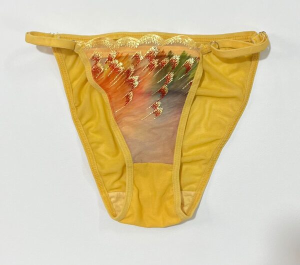 شورت توری خردلی طرح پر