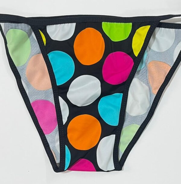 جزئیات شورت گره ای مایو بیکینی دو تکه طرح توپی شاد