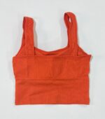 نمای پشت نیم تنه کبریتی نارنجی بدون درز