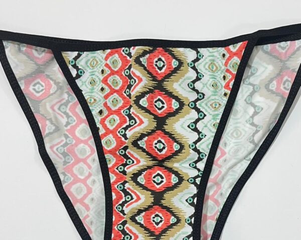 کیفیت پارچه شورت مایو بیکینی دو تکه قرمز و سبز