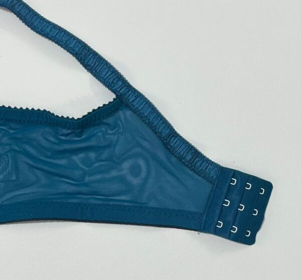 نمای نزدیک از قزن ۳ ردیفه و دستک پهن سوتین بدون فنر کله غازی