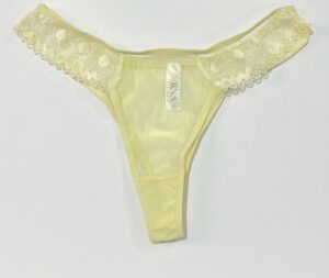 شورت فانتزی زنانه مدل لامبادا (استرینگ) با تور بدن‌نما و نوار دانتل زرد روشن